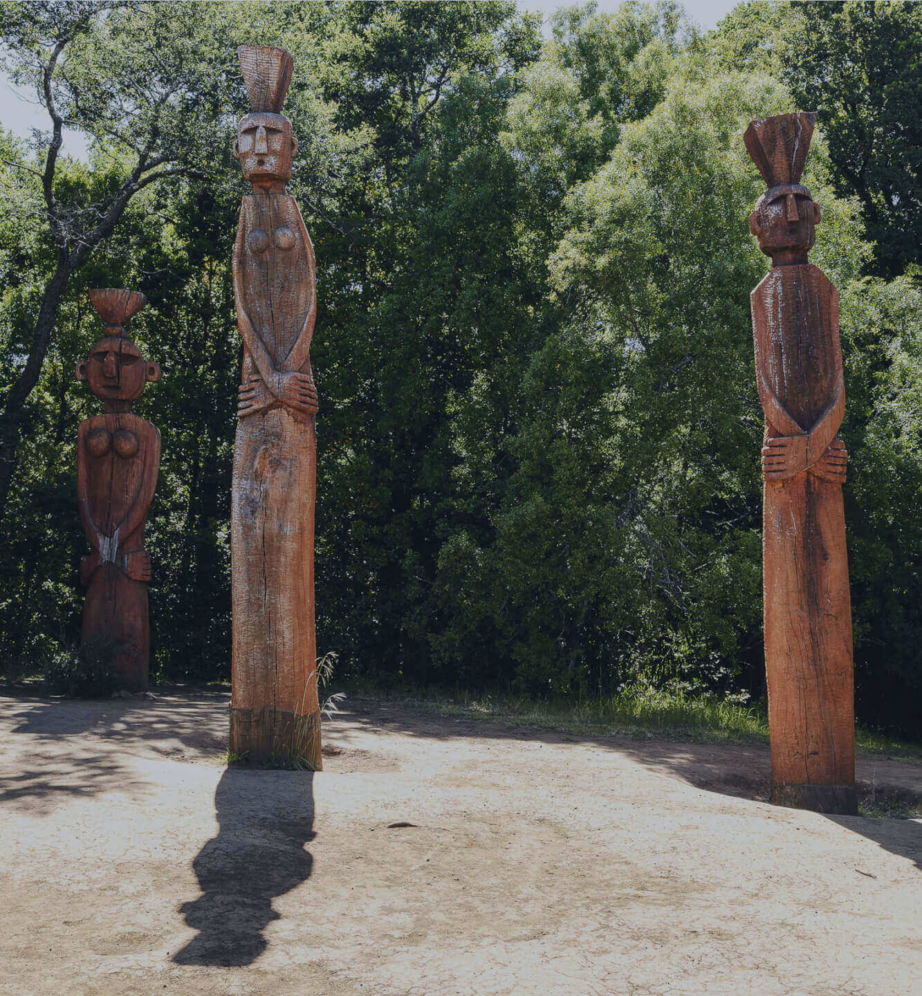 Totems der Mapuche in Temuco, Chile